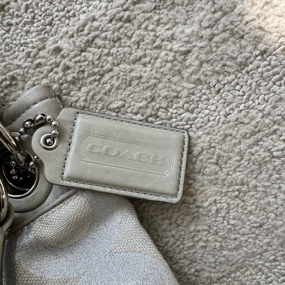 Vintage Y2K Coach Parker OP Art Signature Silver Bag (13508) - Picture 14 of 15